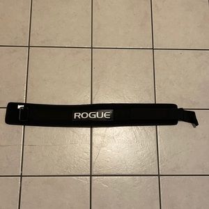 Rogue nylon weightlifting belt
